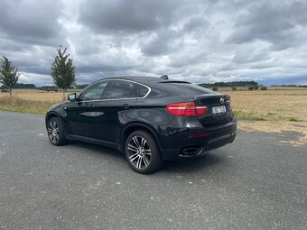 BMW X6 50d M Paket 5 míst - 4