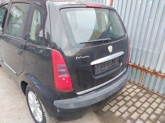 Lancia Musa 1.4i - 4