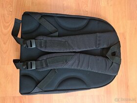 Prodám zcela nový školní batoh Ferrari Multipocket - 4