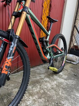 Sjezdové kolo Scott Gambler 710 2019 - 4