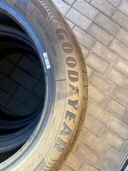 Pneumatiky 205/55R17 - 4