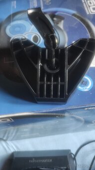 Thrustmaster 150 Force Feedback - 4