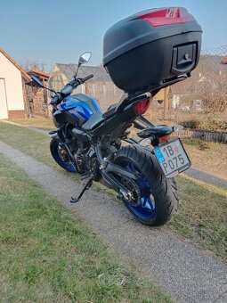 Yamaha MT07 - 4