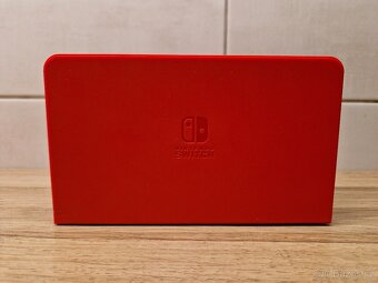 Nintendo Switch OLED – Mario Red Edition – krásný stav - 4
