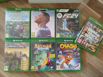 X box one S - 4