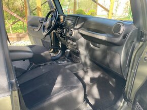 Jeep Wrangler 3,6 i V6 JK Unlimited 4x4 - 4