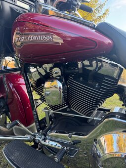 Harley Davidson Electra Glide - 4