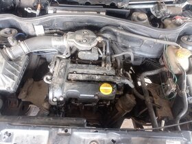 Náhradní díly Opel Corsa C 1,2 16v, r.v.2002 - 4