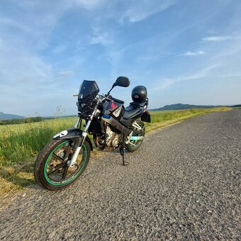 Honda 125 CBR - 4