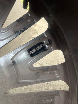 Koupím Alu disk Palmerstone VW 7E0601025S Multivan - 4