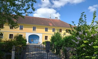 Objekt bývalého statku Český Krumlov, 5 km stranou - 4