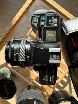 Minolta 7000 + Minolta 35-70 AF a 70-210 AF + příslušenství - 4