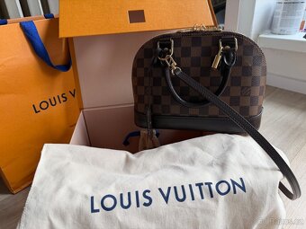 Louis Vuitton - 4