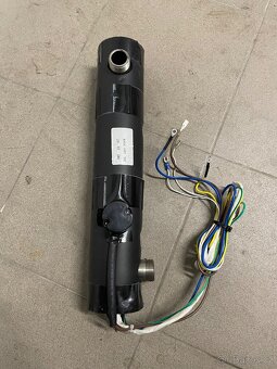 Prodam nahradni dily z tepelneho cerpadla Grundig GHP-MM08 - 4