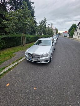Prodám Mercedes Benz E 350 4 matik - 4