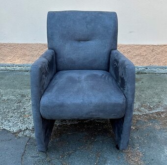 Moderní relaxační křeslo s kolečky - Vít - 4