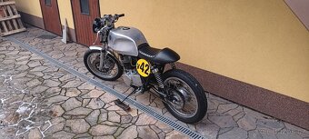 Yamaha SR500 - 4