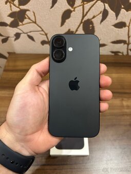Apple iPhone 16 128GB - 4
