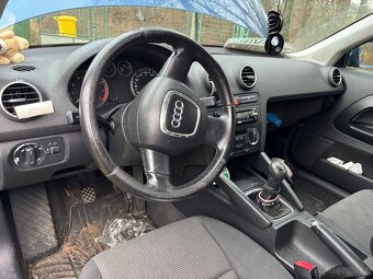Audi A3 1.6i 8P 3dvéř - 4