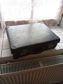 Kufříkový gramofon - 4