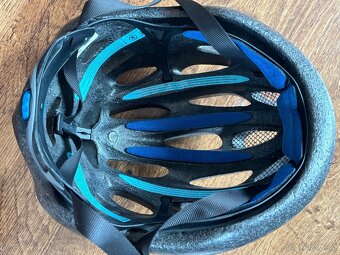 Cyklistická přilba Giro - 4