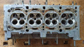 Hlava motoru na Alfa Romeo 1,4 16V TS - 4