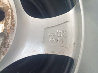 ALU kola TOYOTA / 6,5Jx17H2 / 5x114,3 / ET45 / 60,1 mm - 4