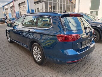 VW Passat B8 Variant 2.0TDI 110kW DSG ACC DAB Navi Matrix - 4