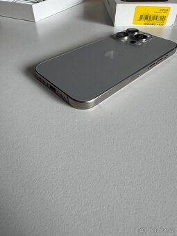 Prodám iPhone 15 pro 128gb - 4