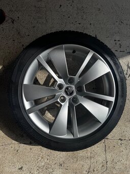 235/45-18 98Y Bridgestone - 4