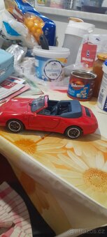 Porsche 911 carera cabriolet 1994 1/18 - 4