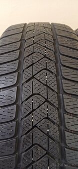 Pirelli Winter Sottozero 3 205/50 R17 93H 4-5,5mm - 4