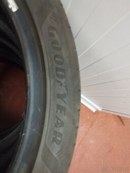 Pneu Goodyear - 4