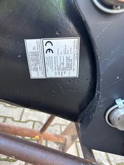 Hydraulické kladivo CAT H65Ds s deskou pro smyk. - 4