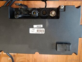 Simrad CE33 mapový plotter + fishfinder - 4