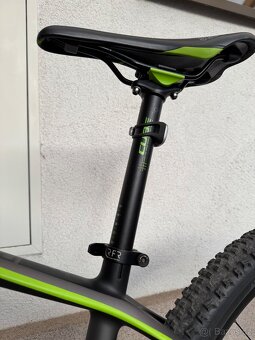 CUBE REACTION 27,5 lehčené 11,85Kg, CARBON, TOP STAV - 4