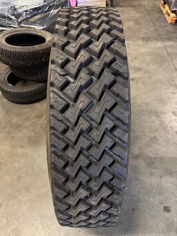 Pneumatika 13 R 22,5 154/150 - 4