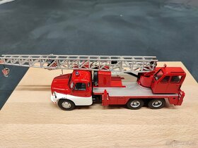 TATRA T148 autojeřáb hasičský vůz 1:43 Schuco - 4