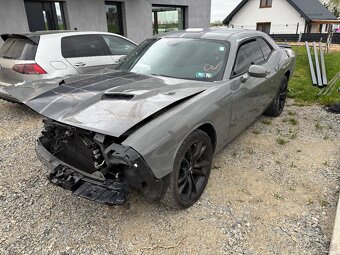 Dodge challenger 2017 3.6 automat navi - 4