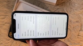 Prodám černý iPhone XR 64GB - 4
