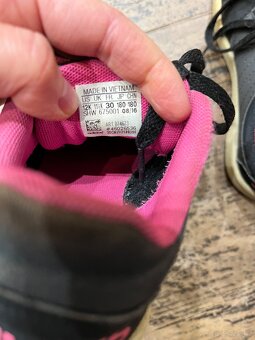 Dívčí tenisky Adidas, vel. 30 - 4