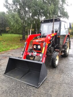 MONTÁŽ ČELNÍHO NAKLADAČE NA TRAKTORY ZETOR-. - 4