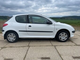 Peugeot 206 1,4i 55kW první majitel koupeno v ČR - 4