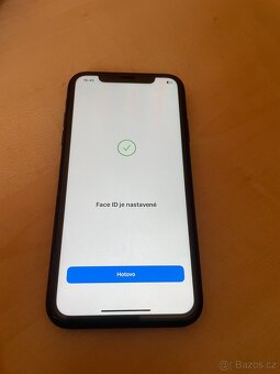 Iphone Xr - 4