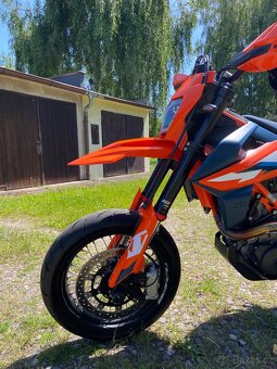 KTM 690 SMC-R 2023 A2 - 4
