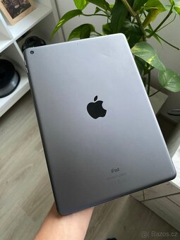 iPad 8th gen 32gb top stav - 4