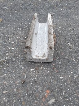 cihly a další stav. materiál - 4