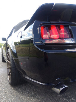 ROUSH Ford Mustang GT V8 cabrio 375 PS - Manual..Jako NOVE.. - 4