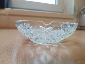 Krásný broušený popelník - retro z dob ČSSR - 4