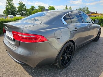 JAGUAR XE 2019 2.0D 132kW,VÝHŘEVY,NAVI,TEMPOMAT,SERVISKA - 4